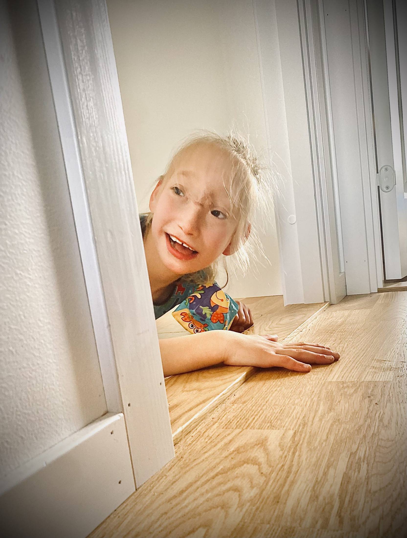 Peekaboo!!