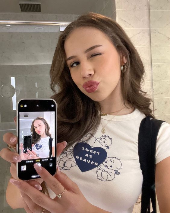 6985695c1401e966e79e96d5b2f77a90