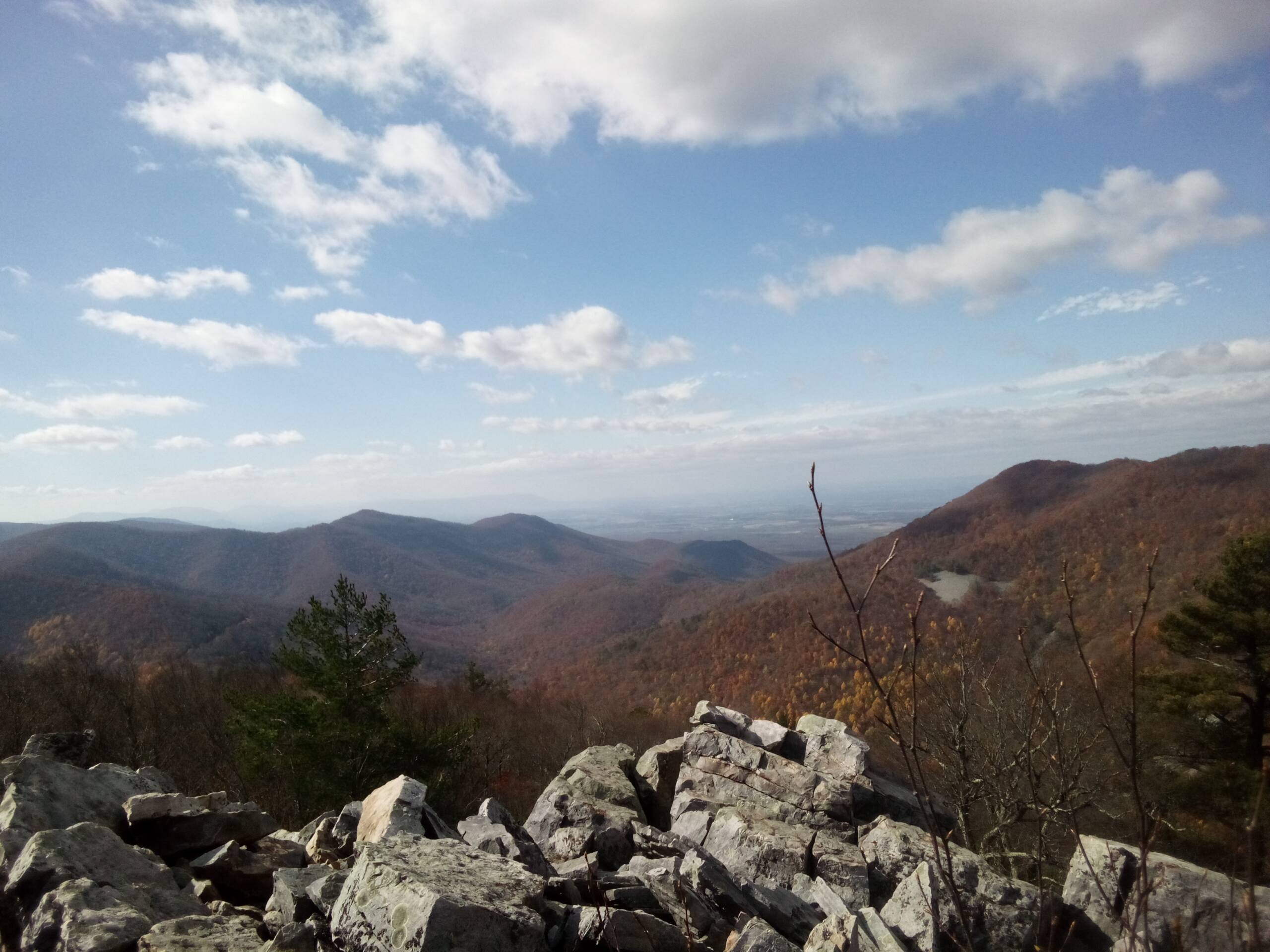 Hiking the Blackrock trail to view fall colors